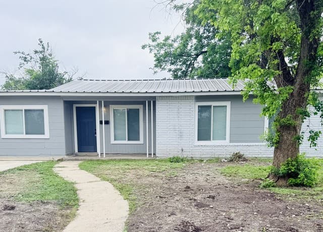 4-bedroom rental at 4535 Lark in San Antonio TX