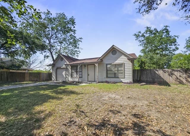 3-bedroom rental at 5510 Seahorse Dr in San Antonio TX