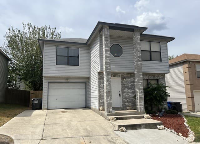 3-bedroom rental at 15 McLennan Oak in San Antonio TX