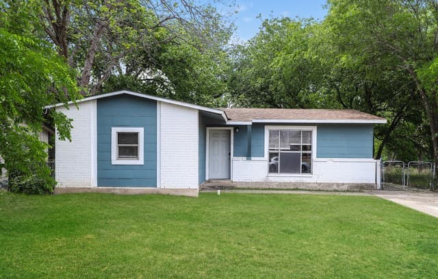 4-bedroom rental at 738 Sterling Drive in San Antonio TX