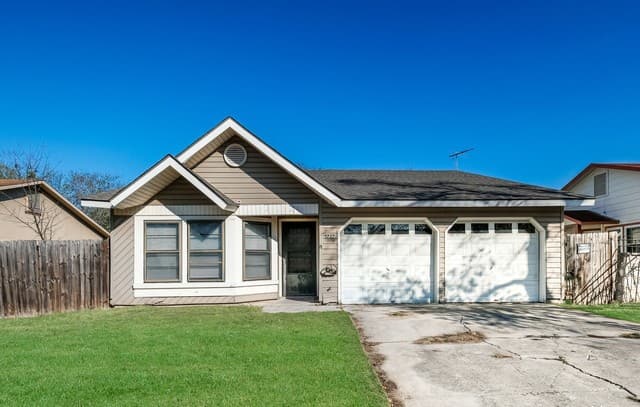 3-bedroom rental at 5727 Jones Fall Dr in San Antonio TX