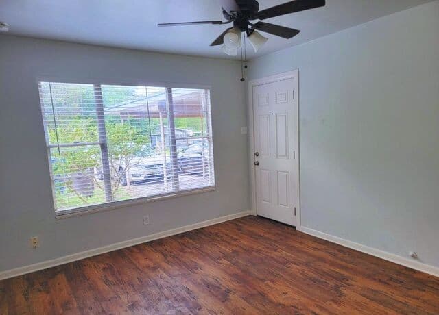 2-bedroom rental at 622 Bexar in San Antonio TX