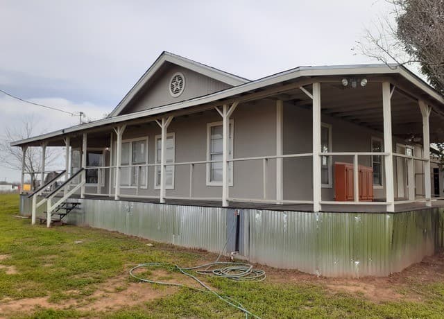 4-bedroom rental at 1114 S Loop 1604 E in San Antonio TX