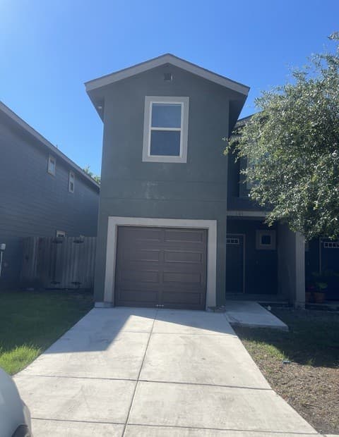 3-bedroom rental at 6934 Lakeview Dr Unit 101 in San Antonio TX