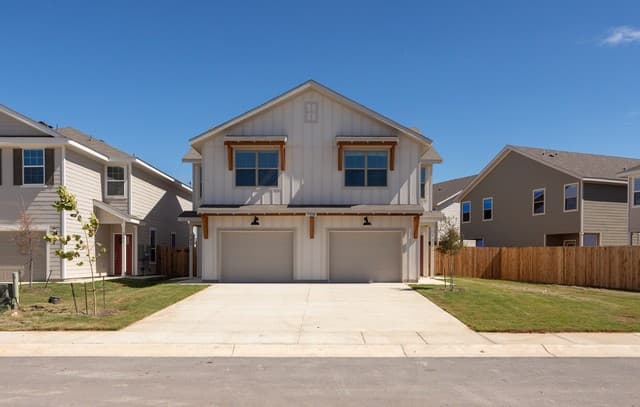 3-bedroom rental at 7518 Gramercy Way Unit 102 in San Antonio TX