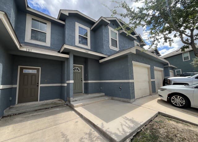 3-bedroom rental at 7014 Donovan Way Unit 103 in San Antonio TX