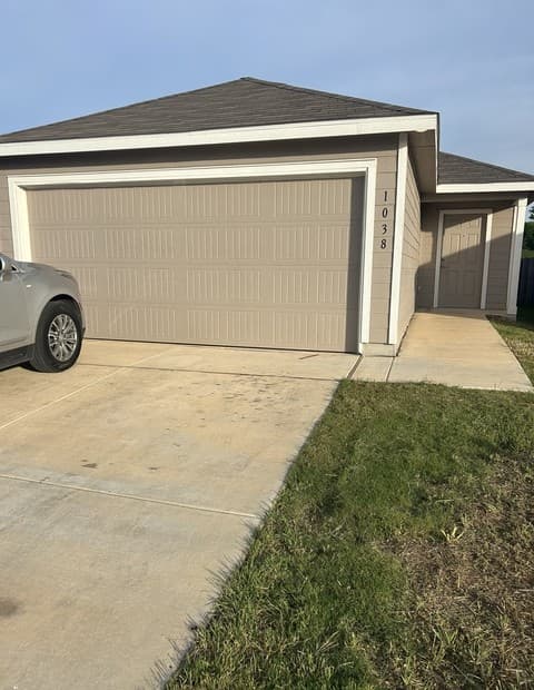 3-bedroom rental at 1038 Janzen in San Antonio TX