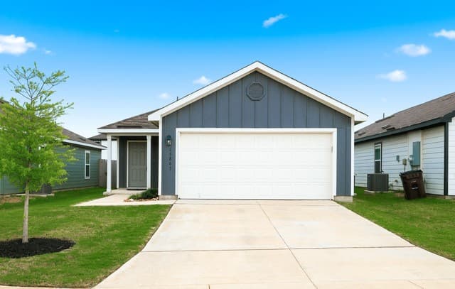 3-bedroom rental at 13863 Hidden Oasis in San Antonio TX