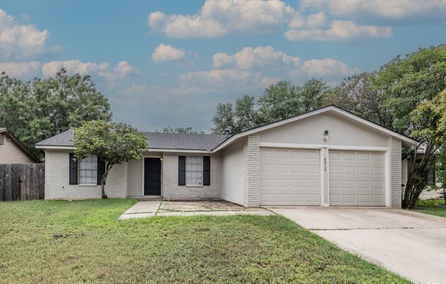 3-bedroom rental at 5915 Cliff Ridge in San Antonio TX