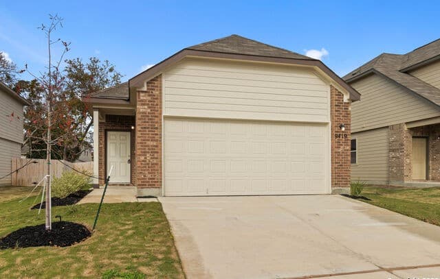 3-bedroom rental at 9419 Graze Br in San Antonio TX