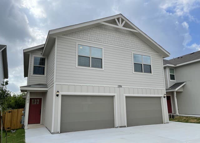 3-bedroom rental at 2206 Sandlewood Cove Unit 102 in San Antonio TX