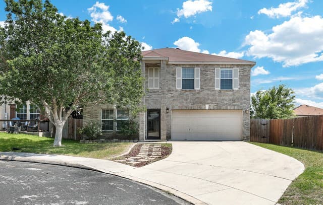 4-bedroom rental at 12646 Moon Strm in San Antonio TX