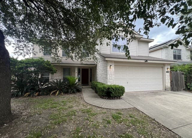 3-bedroom rental at 10031 Stagecoach Bay in San Antonio TX