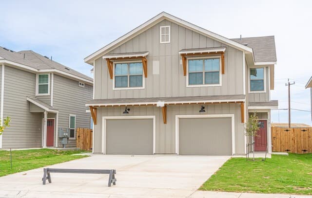 3-bedroom rental at 13513 Tulipwood Nook Unit 102 in San Antonio TX
