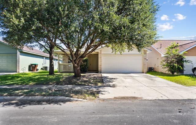 3-bedroom rental at 8519 Snakeweed in Converse TX