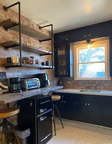 1-bedroom rental at 413 9th Unit B in Blanco TX
