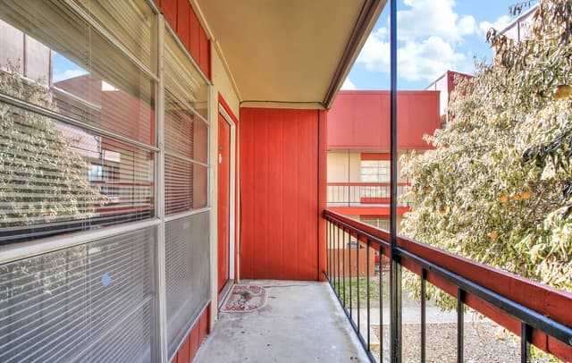 1-bedroom rental at 3243 Nacogdoches Rd Unit 412 in San Antonio TX