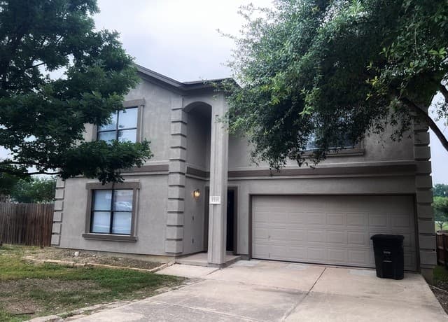 4-bedroom rental at 7338 Raintree Forest in San Antonio TX