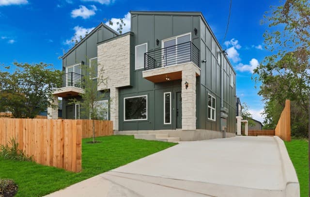 3-bedroom rental at 2111 Virginia Unit 102 in San Antonio TX