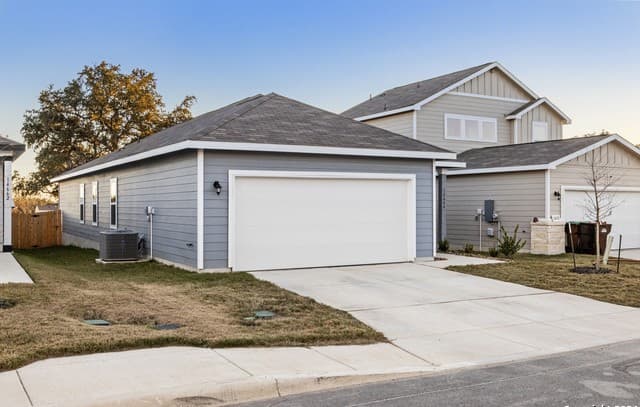 4-bedroom rental at 14666 Emerio Dr in San Antonio TX