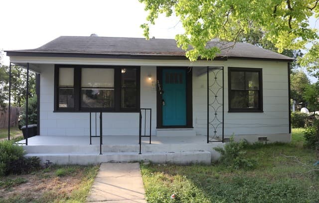 2-bedroom rental at 203 Brooks in Schertz TX