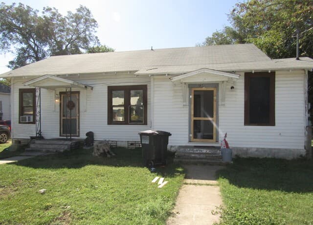 2-bedroom rental at 134 Gladstone in San Antonio TX