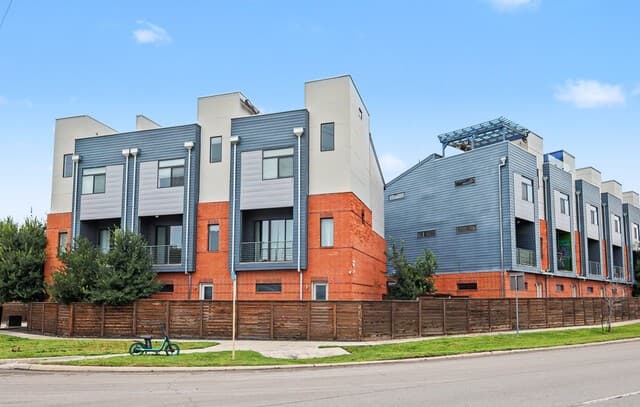 2-bedroom rental at 1606 N Hackberry Unit UNIT 102 in San Antonio TX
