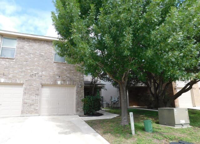 3-bedroom rental at 1315 Garden Dusk Unit 2 in San Antonio TX