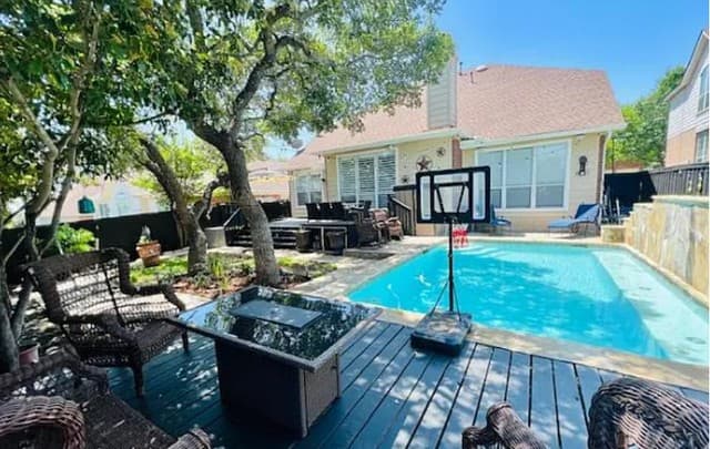 4-bedroom rental at 2311 Encino Mist in San Antonio TX