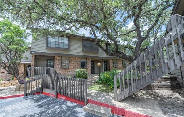 2-bedroom rental at 11815 Vance Jackson Unit 2404 in San Antonio TX