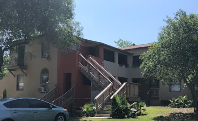 1-bedroom rental at 504 Elmhurst Ave Unit 3 in San Antonio TX