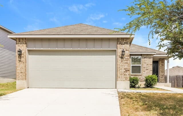 3-bedroom rental at 3215 Pedernales Dr in San Antonio TX