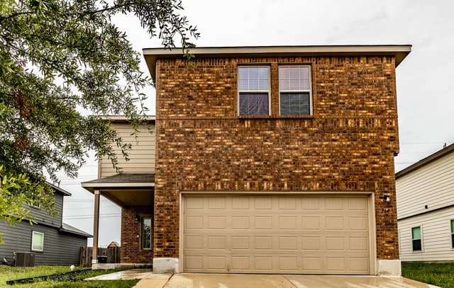 4-bedroom rental at 264 Broken Antler in San Antonio TX