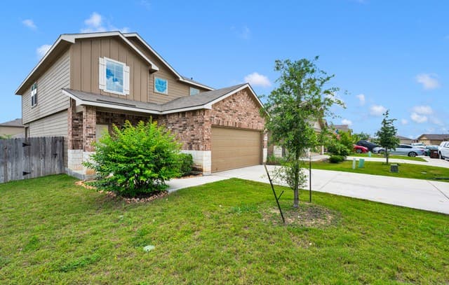 4-bedroom rental at 10404 Howgate in San Antonio TX