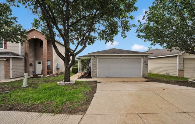 3-bedroom rental at 3514 Alamo Greens in San Antonio TX