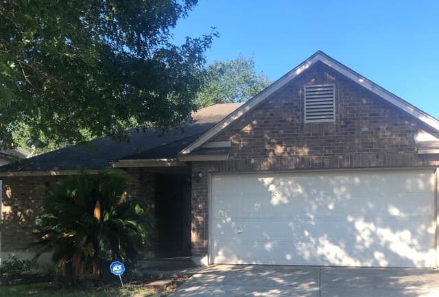 3-bedroom rental at 15838 Colton Wl in San Antonio TX