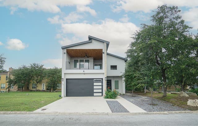 3-bedroom rental at 2503 Manor Heights in San Antonio TX