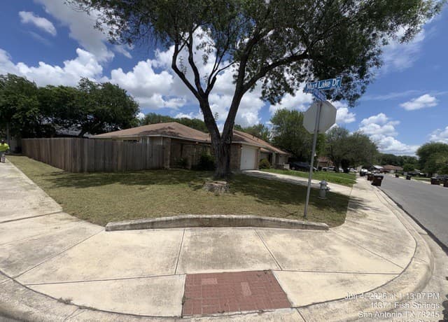 3-bedroom rental at 11371 Fish Spgs in San Antonio TX