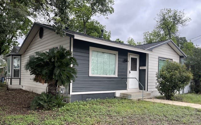 3-bedroom rental at 565 Division in San Antonio TX