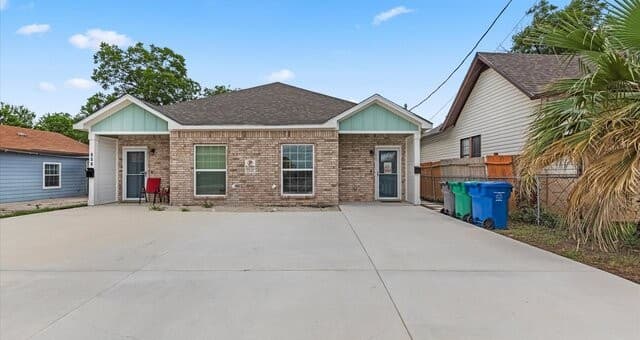 3-bedroom rental at 906 Gulf Unit 102 in San Antonio TX