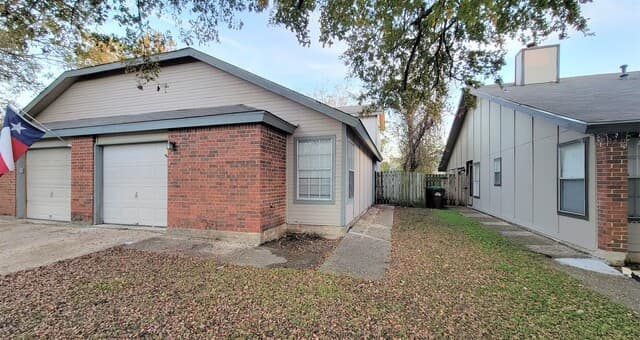 2-bedroom rental at 7016 Elmbank in San Antonio TX