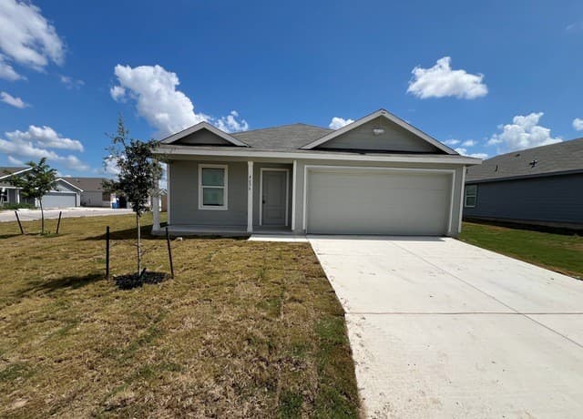4-bedroom rental at 4606 Legacy Trl in Von Ormy TX