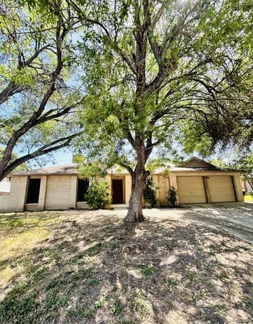 2-bedroom rental at 14810 Ridge Hill in San Antonio TX
