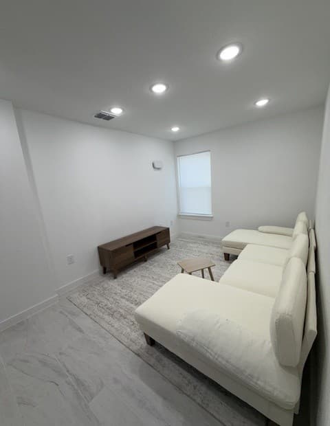 2-bedroom rental at 8503 S Flores St in San Antonio TX