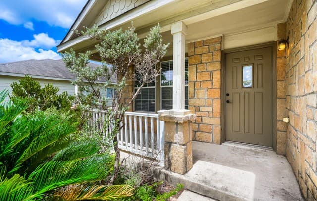 3-bedroom rental at 8015 Ashwood Pointe in San Antonio TX