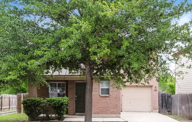 3-bedroom rental at 7858 Hedrick Farm in San Antonio TX