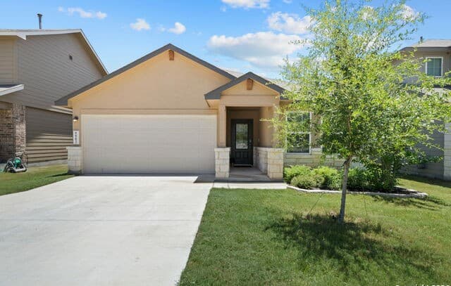 4-bedroom rental at 9902 Baytown Coast in San Antonio TX