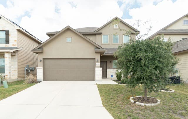 4-bedroom rental at 11323 Simply Spot in San Antonio TX