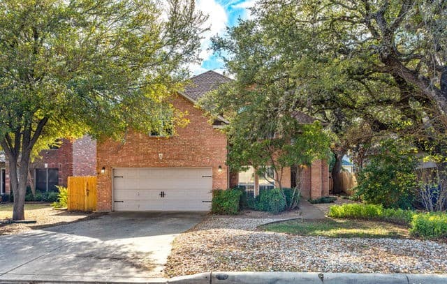 4-bedroom rental at 5 Nikita Dr in San Antonio TX
