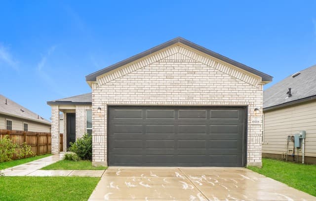 3-bedroom rental at 6918 Pumpkin Cv in San Antonio TX